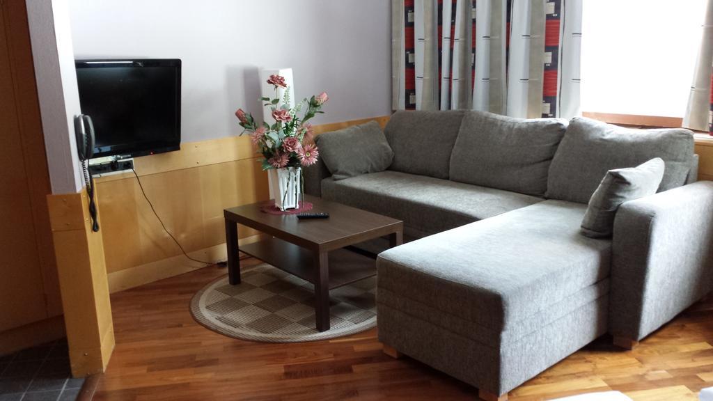 Hotell Toppen Storuman Quarto foto